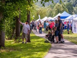 Star Valley Strawberry Festival, Borden, IN